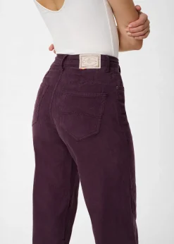 AURORA LEIN - Jean | Coupe-jarretelles | Taille en pouces